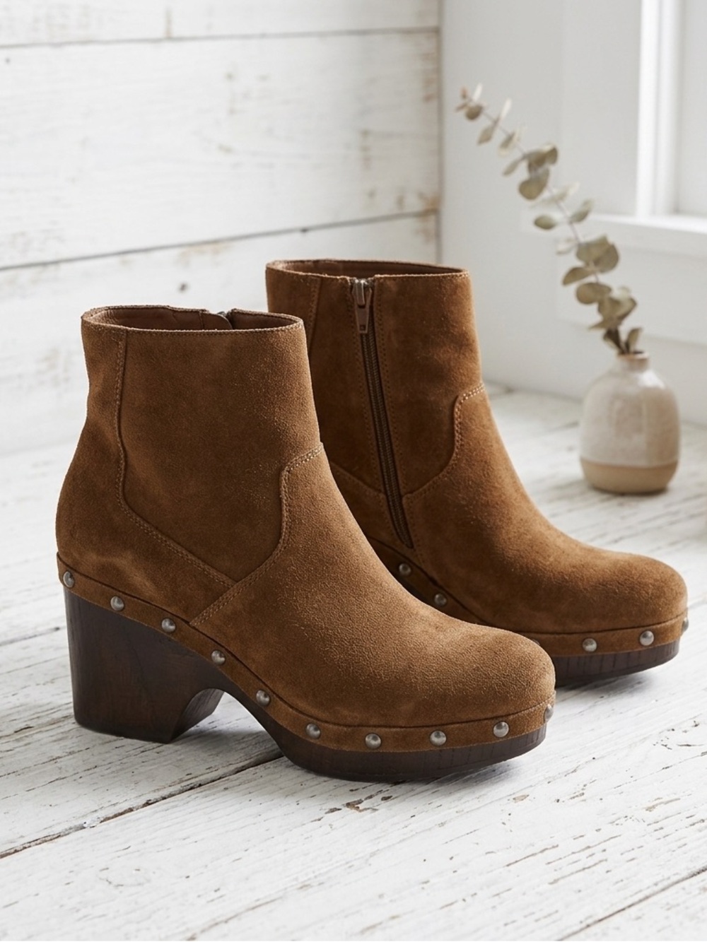 Lucky Brand Yasamin Tapenade Oiled Suede Studded Clog Bootie SZ 9.5